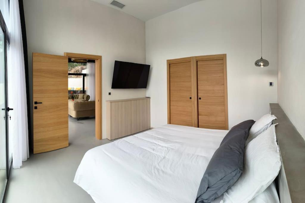 Industrial Luxury Nimes & Arles Vila Beaucaire  Exterior foto