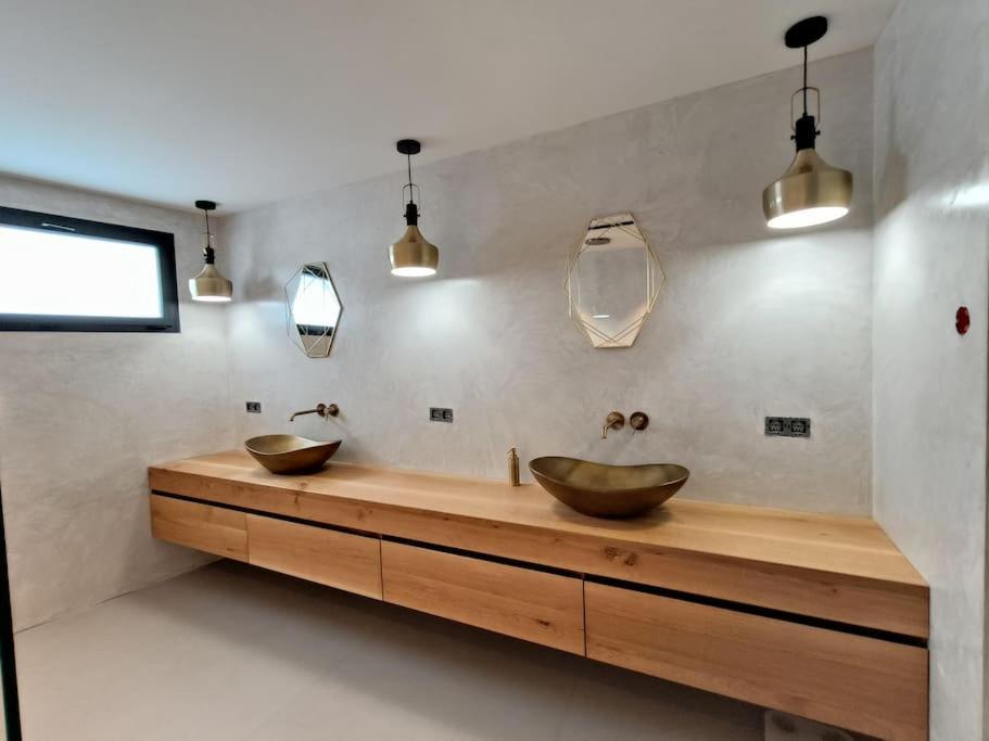 Industrial Luxury Nimes & Arles Vila Beaucaire  Exterior foto