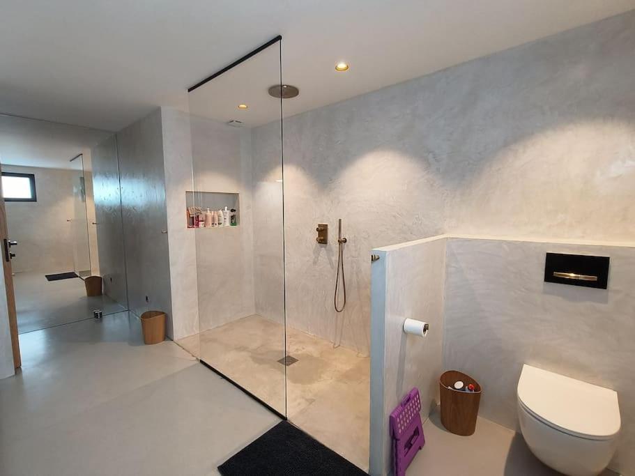 Industrial Luxury Nimes & Arles Vila Beaucaire  Exterior foto